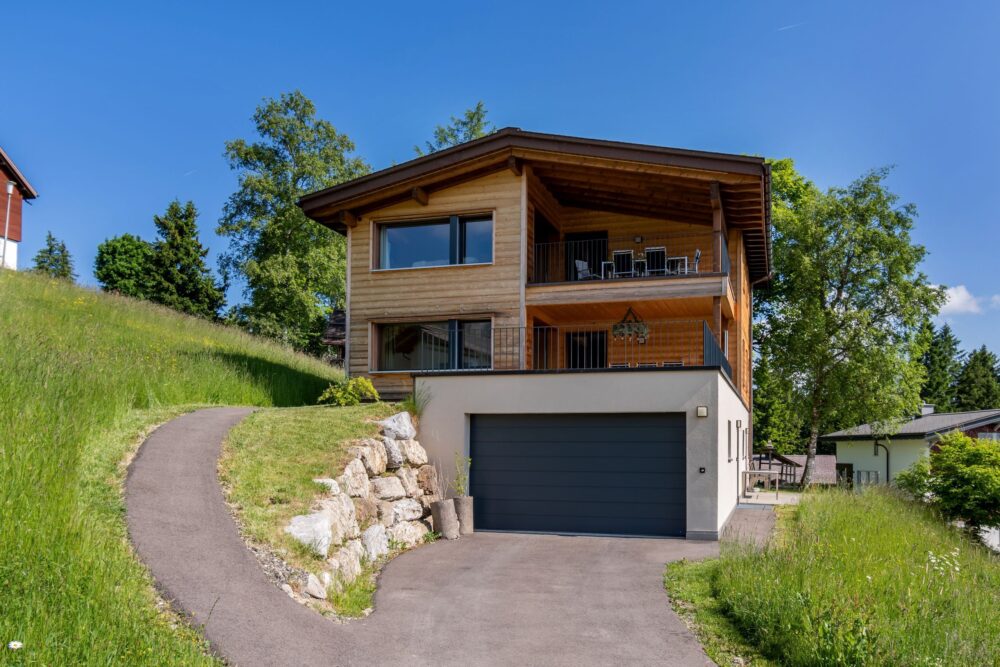 Grosse Garage - Platz für Sport und vieles mehr