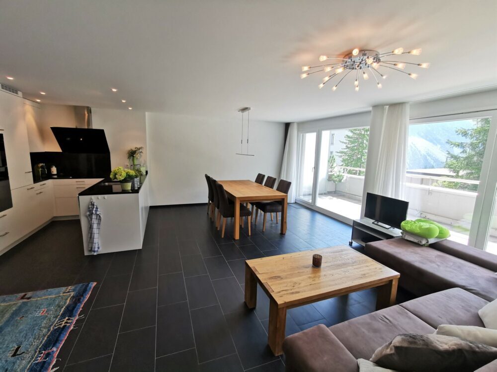 Weitläufiges Wohnzimmer