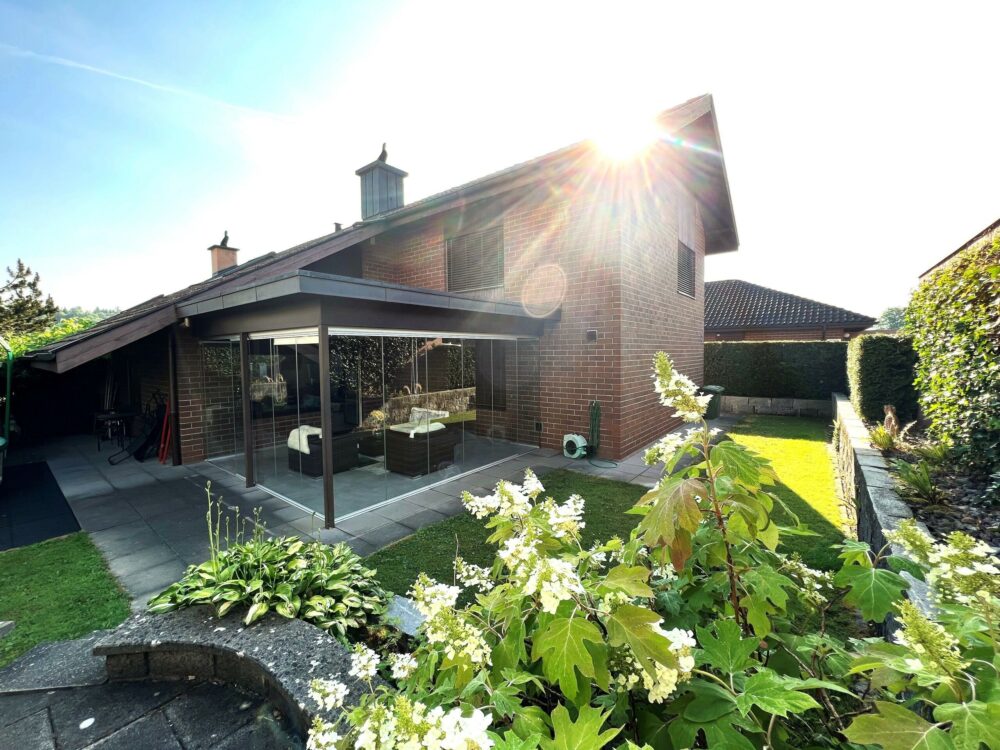 Zwei-Schalen Mauerwerk mit Sicht-Backsteine