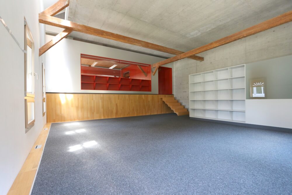 https://we-net.ch/wp-content/uploads/propstack/5578883/08_buro-teilflache-1.jpg