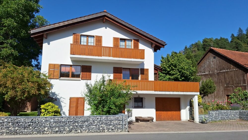 https://we-net.ch/wp-content/uploads/propstack/5608181/01_haus_front_1.jpg