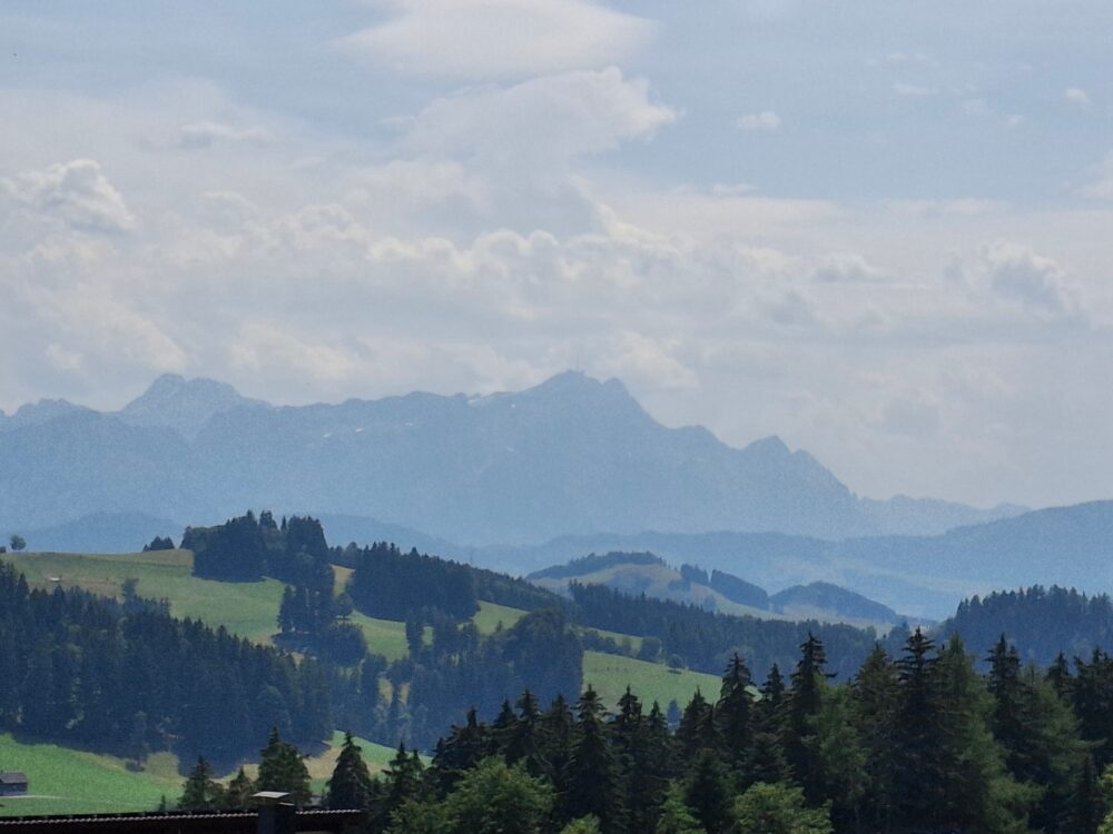 Exklusives Grundstück – Erhöht und freistehend