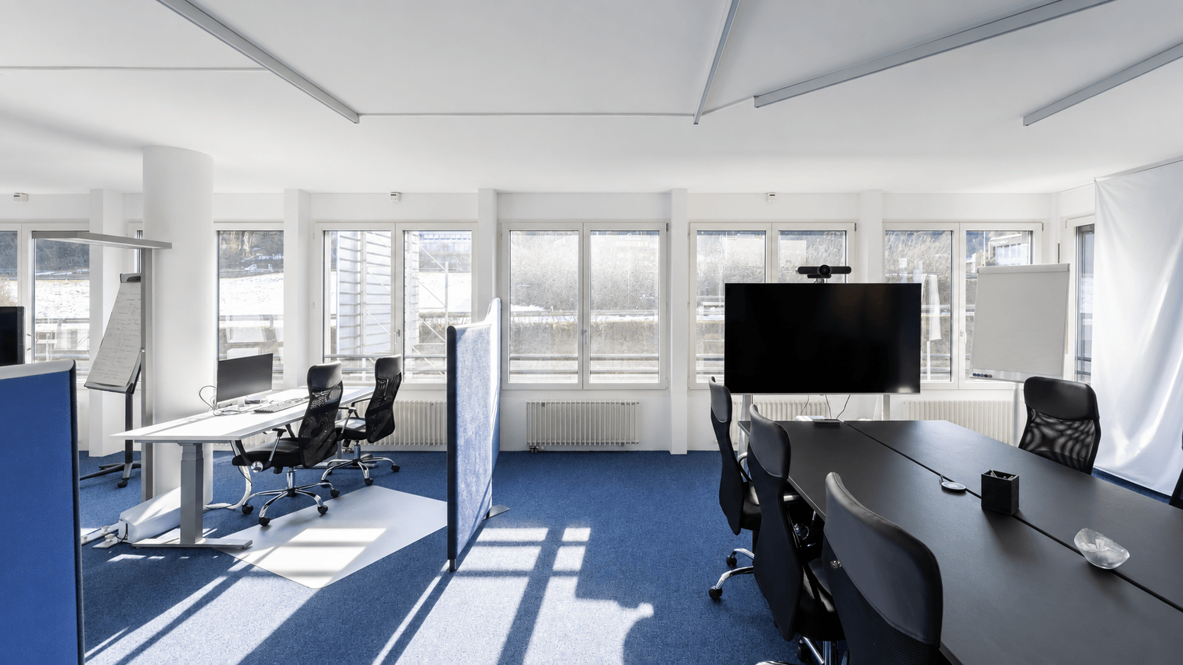 https://we-net.ch/wp-content/uploads/propstack/6237074/markenfreies-buro-mit-weissem-banner.png
